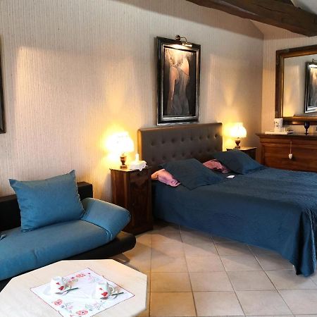 Bed and Breakfast La Fontaine Des Arts Mansle-les-Fontaines Экстерьер фото