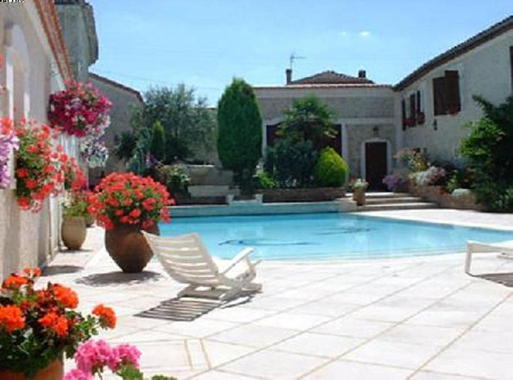 Bed and Breakfast La Fontaine Des Arts Mansle-les-Fontaines Экстерьер фото