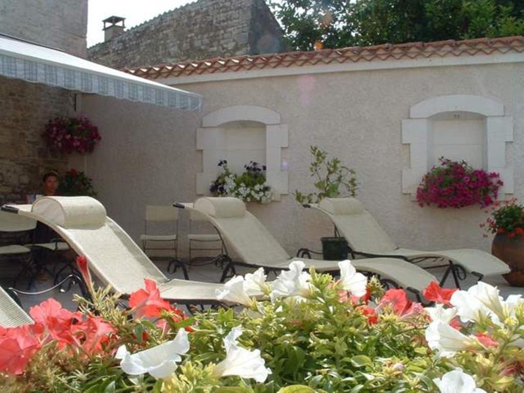Bed and Breakfast La Fontaine Des Arts Mansle-les-Fontaines Экстерьер фото