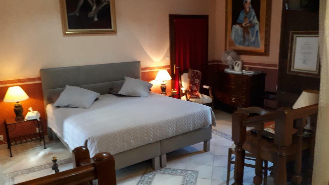 Bed and Breakfast La Fontaine Des Arts Mansle-les-Fontaines Экстерьер фото